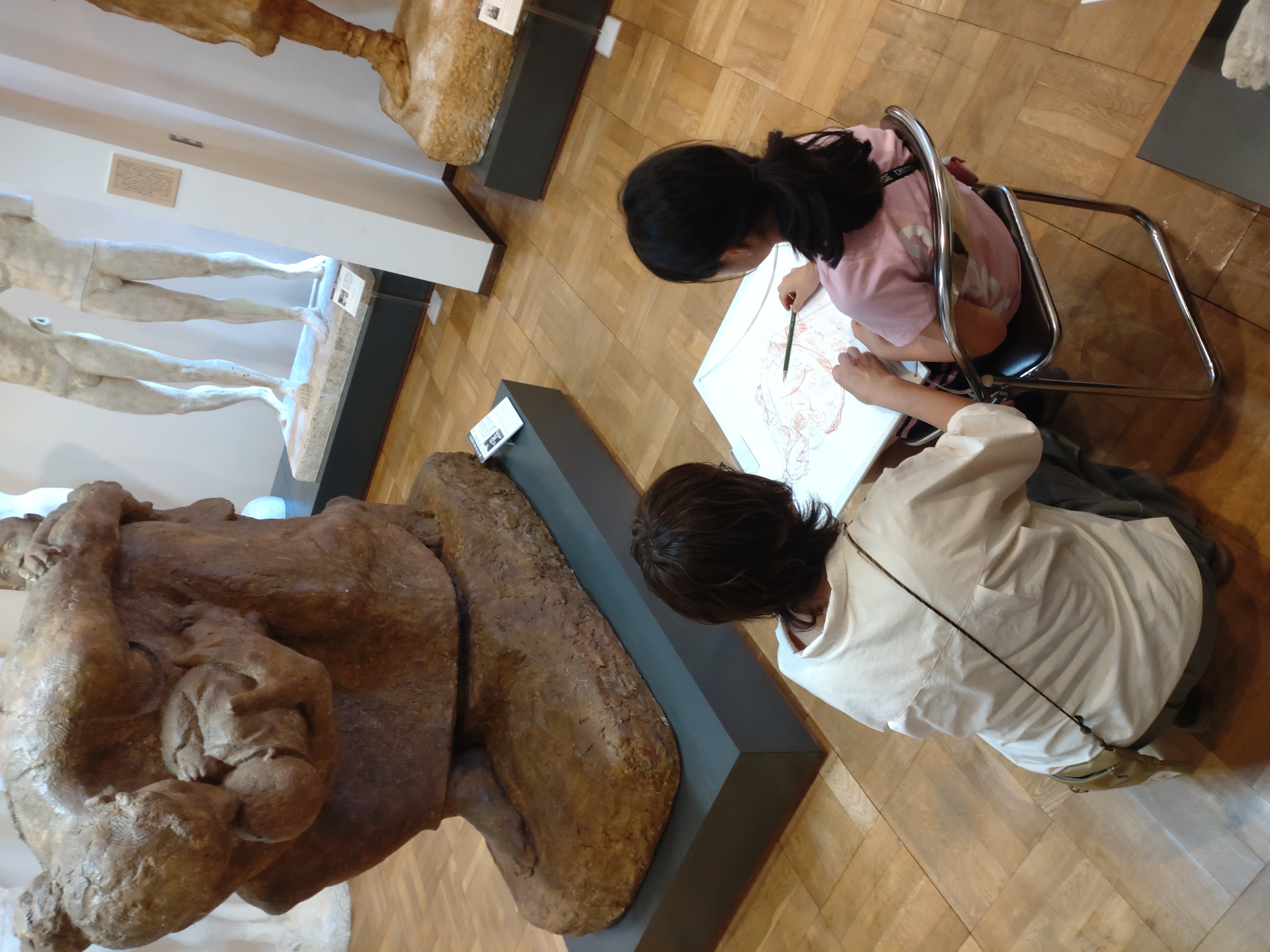 子どもとおとなのデッサン教室の画像イメージ