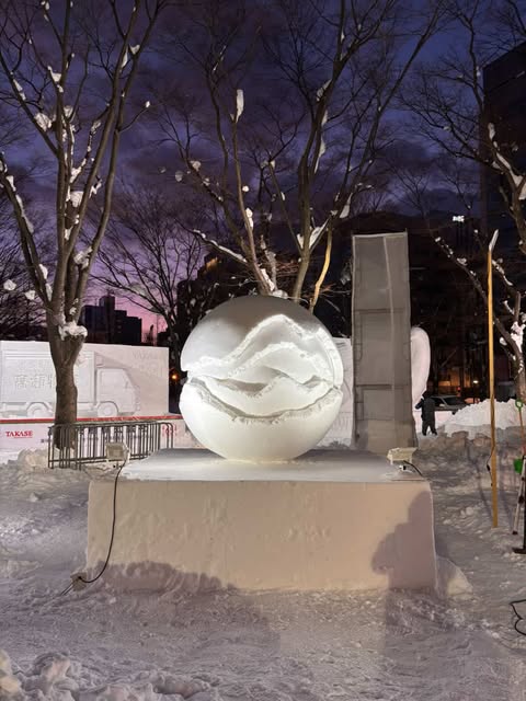 さっぽろ雪まつり 雪像彫刻 from 本郷新記念札幌彫刻美術館の画像イメージ